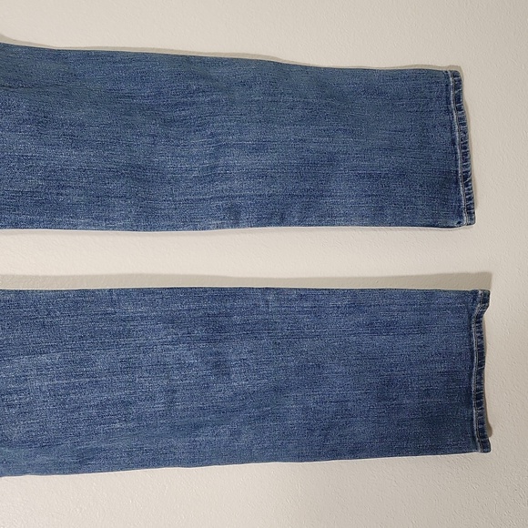 Abercrombie & Fitch Kennan Straight Stretch Jeans, Medium Light Wash 31w32 - Picture 7 of 11